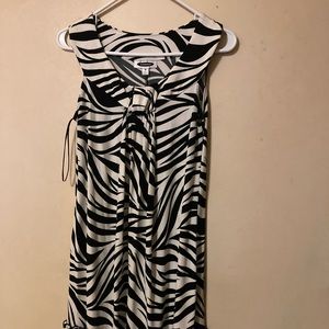 Intermission dress zebra stripe black and white dress size 6